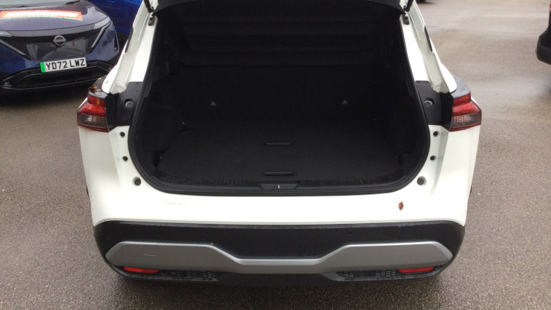 Nissan Qashqai 1.3 DiG-T MH N-Connecta 5dr Petrol Hatchback